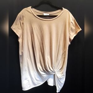 Umgee - Tan/Wht s/s twisted bottom tee.